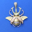 Szkarabeusz bogár, mozgó csápokkal, 3 színű aranyból készített, cirkon kövekkel kirakott 3D-s arany medál