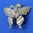 Különleges 3D-s mozgó szárnyú, cirkon kővel díszített pillangó arany medál