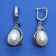 Ezüst harangocskába épített 8 mm-es édesvizi tenyésztett gyöngyös ezüst lógós fülbevaló