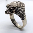 Sas fejet mintázó antikolt férfi ezüst gyűrű