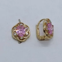 Rózsaszín köves virágos arany fülbevaló