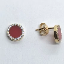 Kerek karneol kőves, fehér cirkon sorkővel keretezett arany srófos fülbevaló