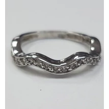 Fehér arany gyűrű