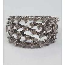 Fehér arany gyűrű