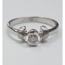 Fehér arany eljegyzési gyűrű