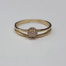 Arany eljegyzési gyűrű