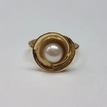 Arany tenyésztett gyöngyös gyűrű