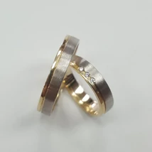 Fehér sárga arany karikagyűrű