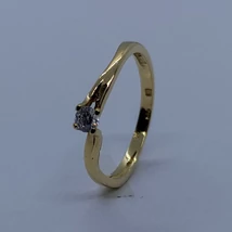 Szoliter cirkon köves eljegyzési arany gyűrű