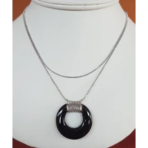 Fehér arany lánc, ónix medállal
