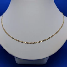 Magas fényű szemek gyémánt csiszolással díszített arany lánc