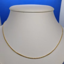 Szélén ródiummal díszített és csiszolt dupla fonatú barbara fantázia nevű zsinor aranylánc