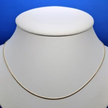 Négy oldalasra szőtt Barbara fantázianévre hallgató arany lánc