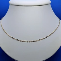 Nyújtott és kerek szemekből készült nyakéknek is használható arany lánc