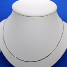 Klasszikus sima sűrűn szőtt, fehér arany lánc