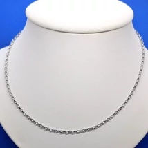 90 fokkal elfordított kerek szemekből össze állított, fehér arany lánc