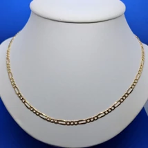 3+1 hosszú szemmel készült, csiszolt, és magas fényű figaró fantázia nevű arany lánc