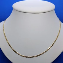 Váltakozó rövid és hosszú szemű mindkét oldalról mintás magas fényú, csiszolt arany lánc