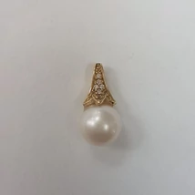 Arany medál, gyönggyel