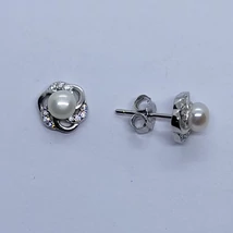 Édesvizi tenyésztett  gyöngyös, cirkon köves ezüst fülbevaló