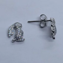 Nyuszit formázó, mikró köves ezüst fülbevaló