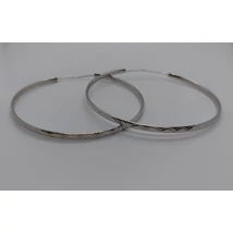 Magasfényű rombusz mintára csiszolt 3 mm széles ezüst karika fülbevaló