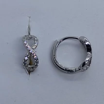 Végtelen jeles cirkon kövel díszített ezüst karika fülbevaló