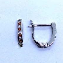 Narancssárga, és fehér cirkon sorköves ezüst fülbevaló