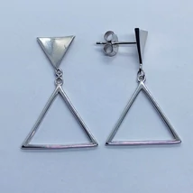 Két háromszögből álló magas fényű lógós  ezüst fülbevaló