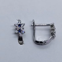 Sötétkék, és fehér színű cirkon köves dupla virág mintás ezüst fülbevaló