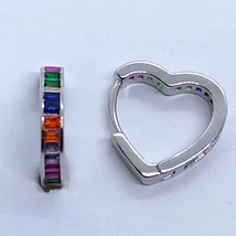 Szív formályú szines cirkon kővel bélelt ezüst karika fülbevaló