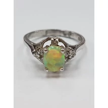 Opál gyűrű