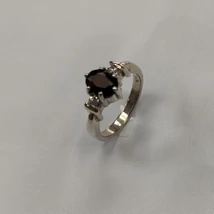 Gránát köves ezüst gyűrű