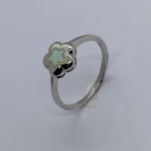 Fehér opál köves ezüst gyűrű