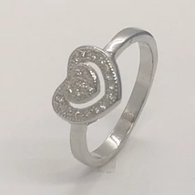 Szív a szívben mintájú, apró fehér cirkon kővel díszített ezüst gyűrű