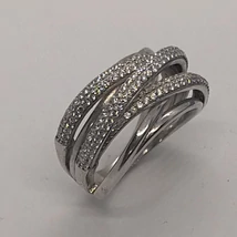 Rendkívül dekoratív, 3D hatású többsoros cirkon sorkövekkel díszített ezüst gyűrű