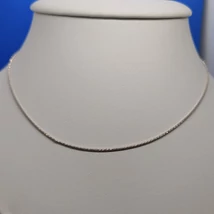 Henger alakú, mintásra csiszolt kígyó ezüst lánc