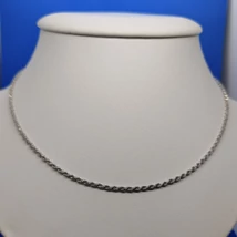 Csiszolt, csavart walles ezüst lánc