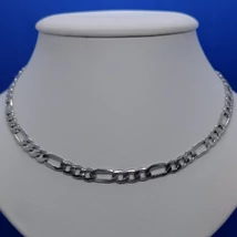 Markáns nagy szemekből készült figaró ezüst lánc