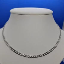 Magas fényű kissé laposra csiszolt ritkább szövésű elegáns pancer ezüst lánc