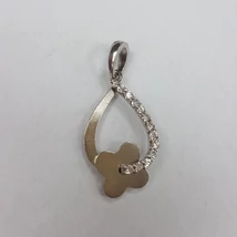 Virágos ezüst medál