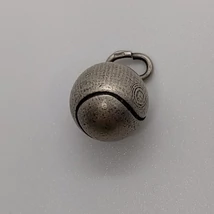 Ezüst teniszlabda medál