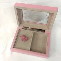 Zenélős ékszerdoboz, Micimackóval