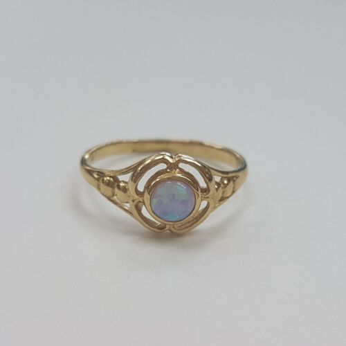 Opál köves arany gyűrű
